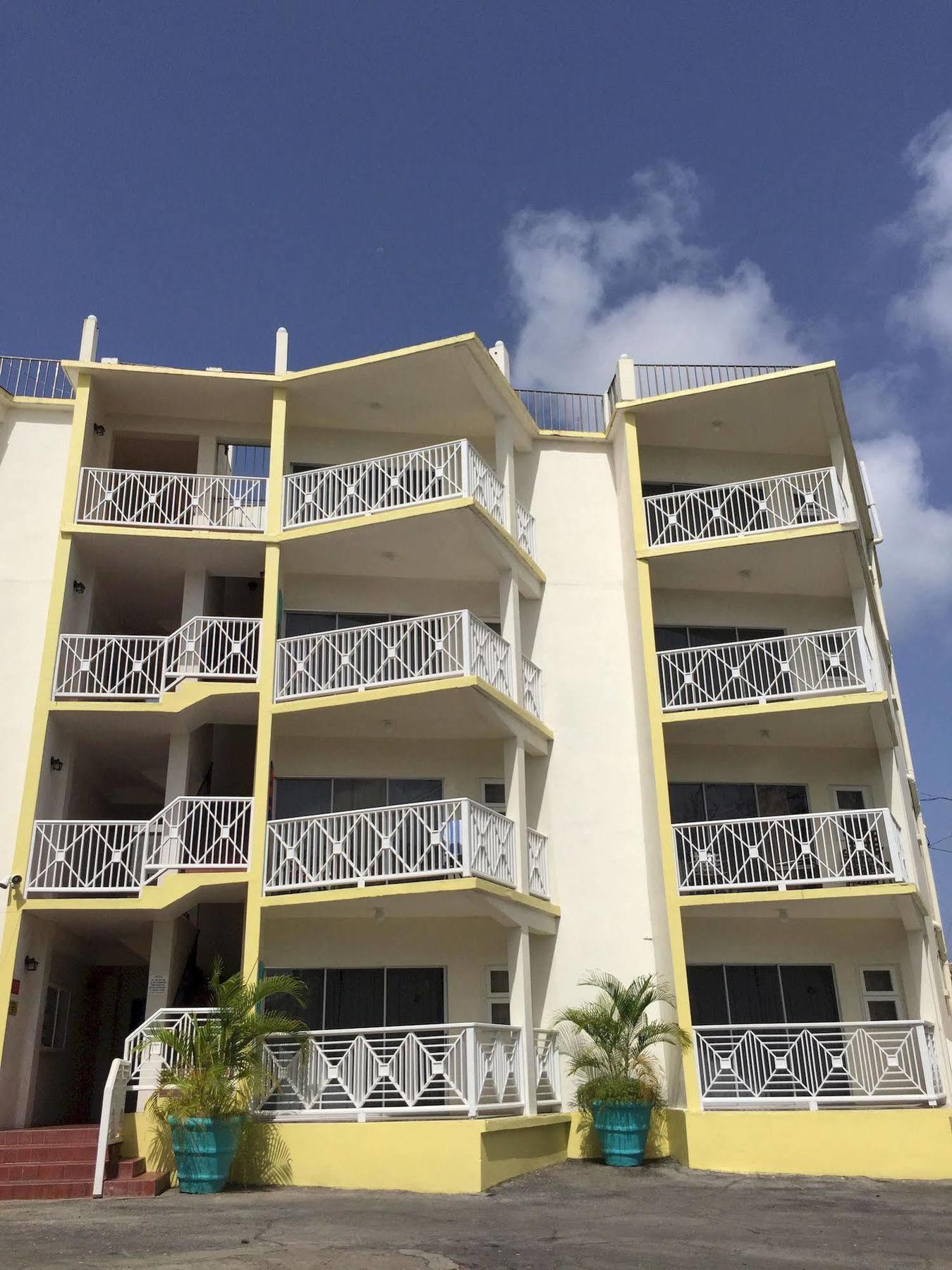 Southern Surf Beach Apartments Rockley Kültér fotó